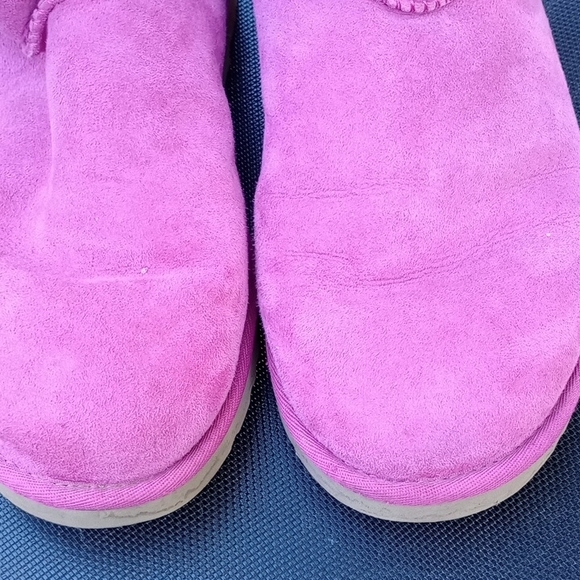 UGG Fuchsia Ankle Boots with Plush Lining - Picture 13 of 16